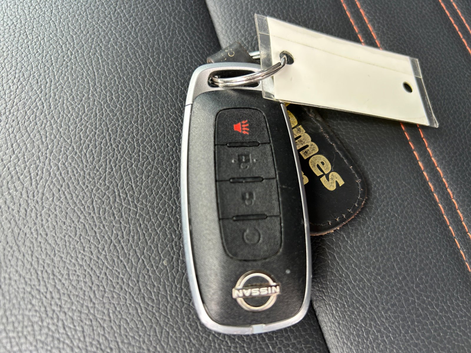 Used 2024 Nissan Kicks SR w/ SR Premium Package FWD image 27