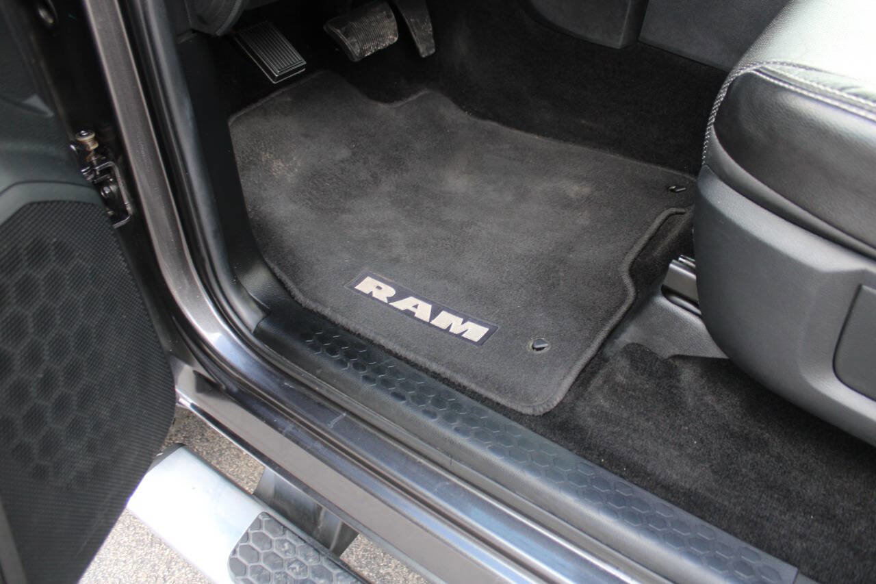 Used 2014 RAM 2500 Laramie w/ Convenience Group image 22