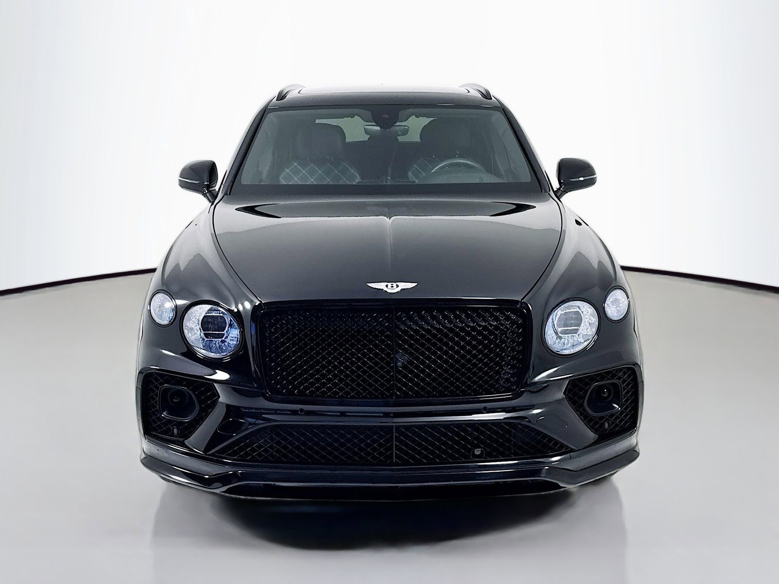 Used 2021 Bentley Bentayga AWD/4WD image 2