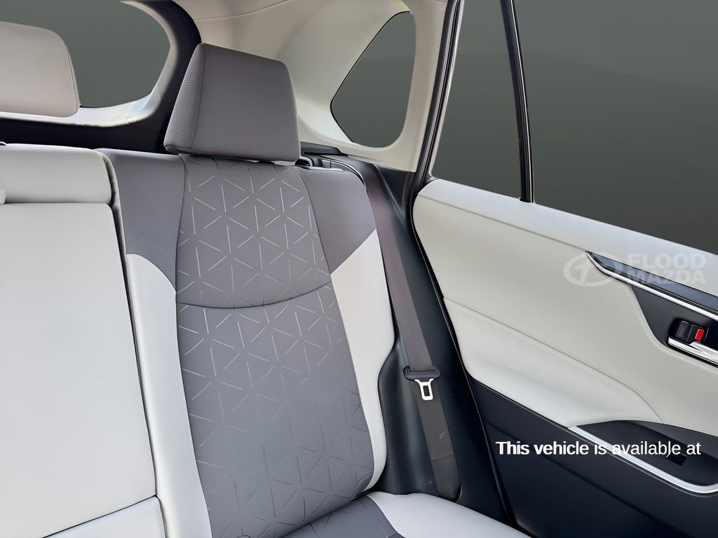 Used 2023 Toyota RAV4 XLE w/ Convenience Package image 32