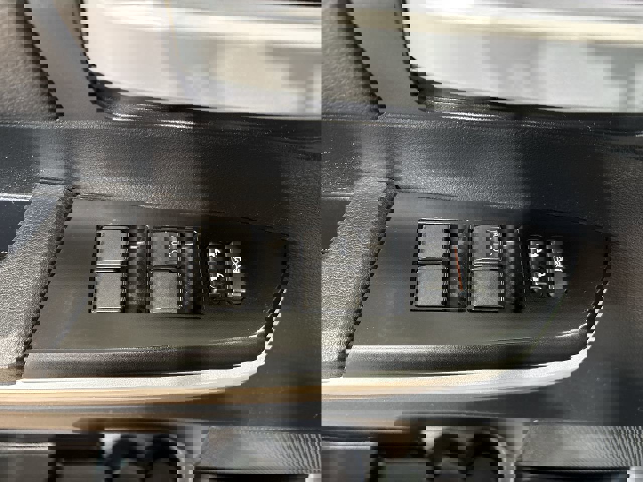 Used 2017 Toyota Tundra SR5 image 13