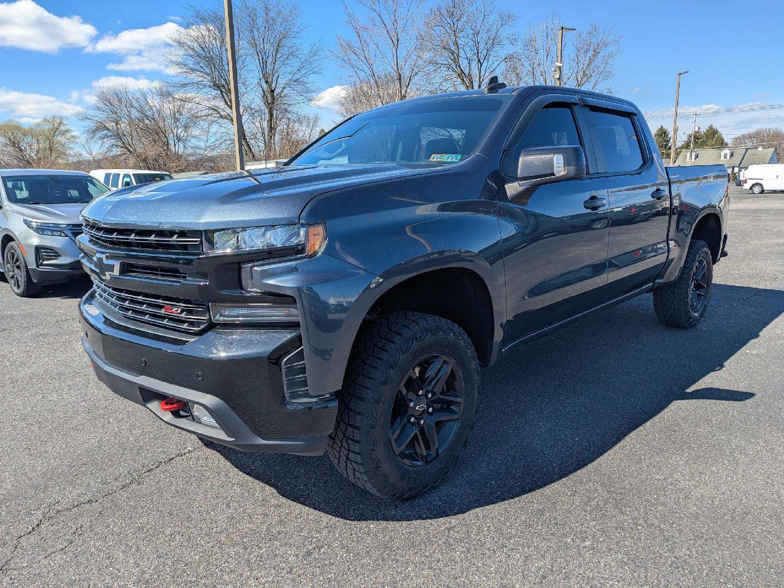 Used 2020 Chevrolet Silverado 1500 LT Trail Boss image 3