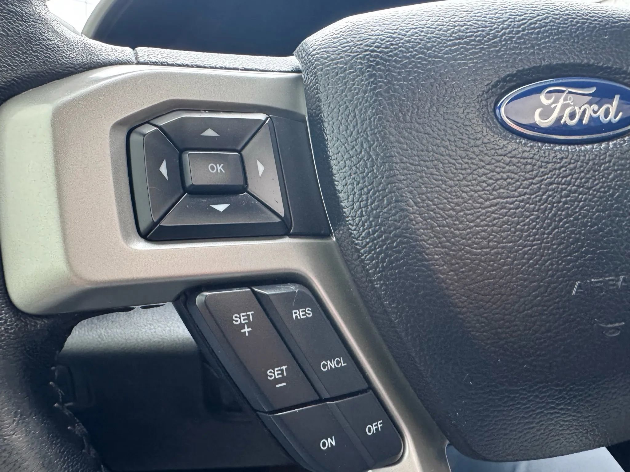 Used 2021 Ford F250 Lariat AWD/4WD image 33
