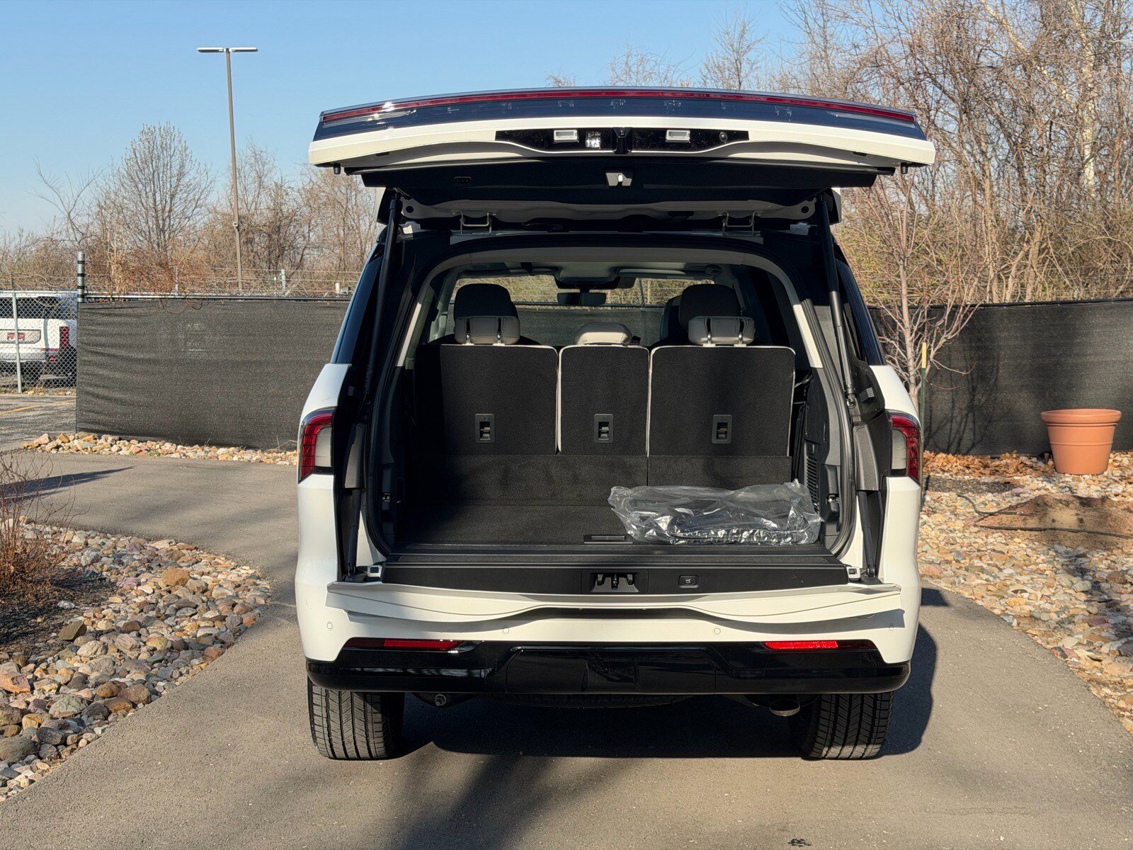 New 2026 Lincoln Navigator Reserve AWD/4WD image 17