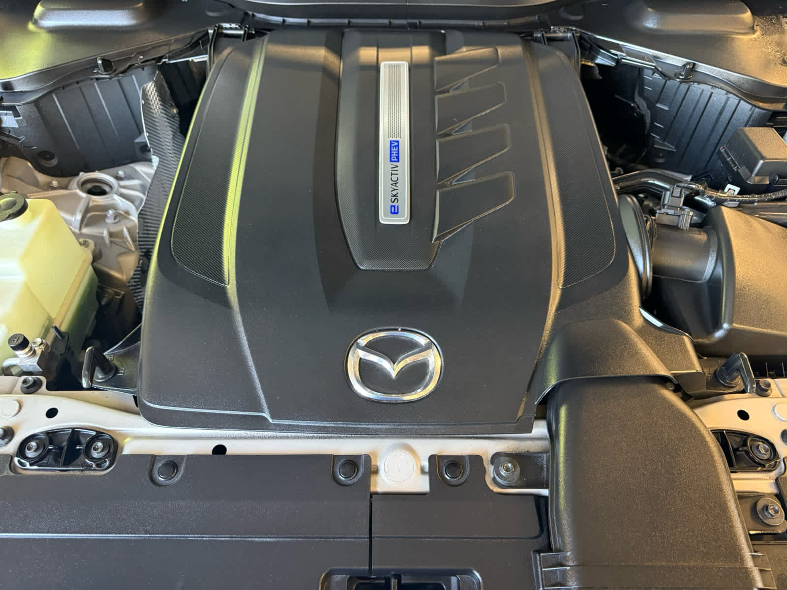 Used 2024 MAZDA CX-90 Plug-In Hybrid w/ Preferred AWD/4WD image 29