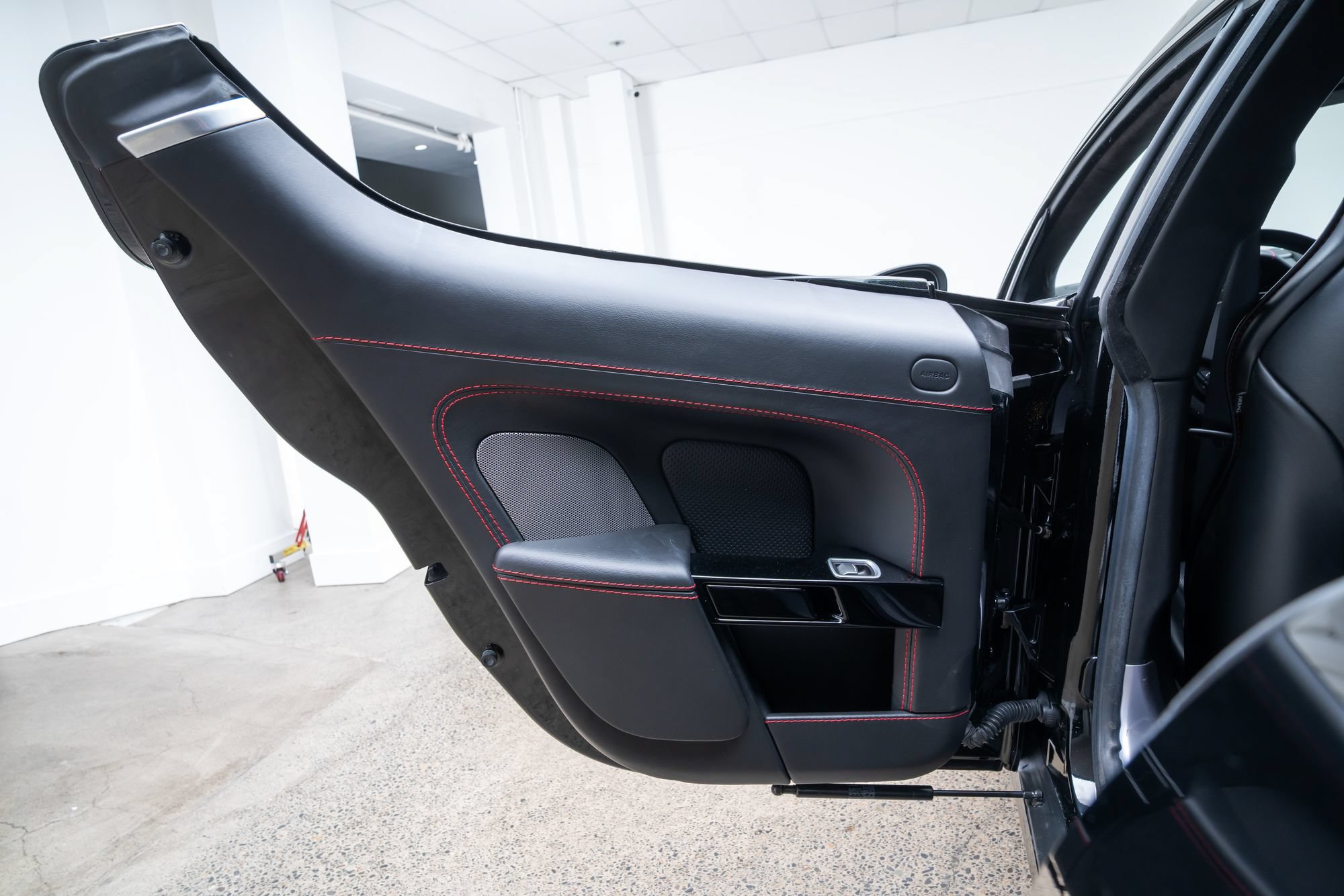 Used 2017 Aston Martin Rapide S RWD image 24