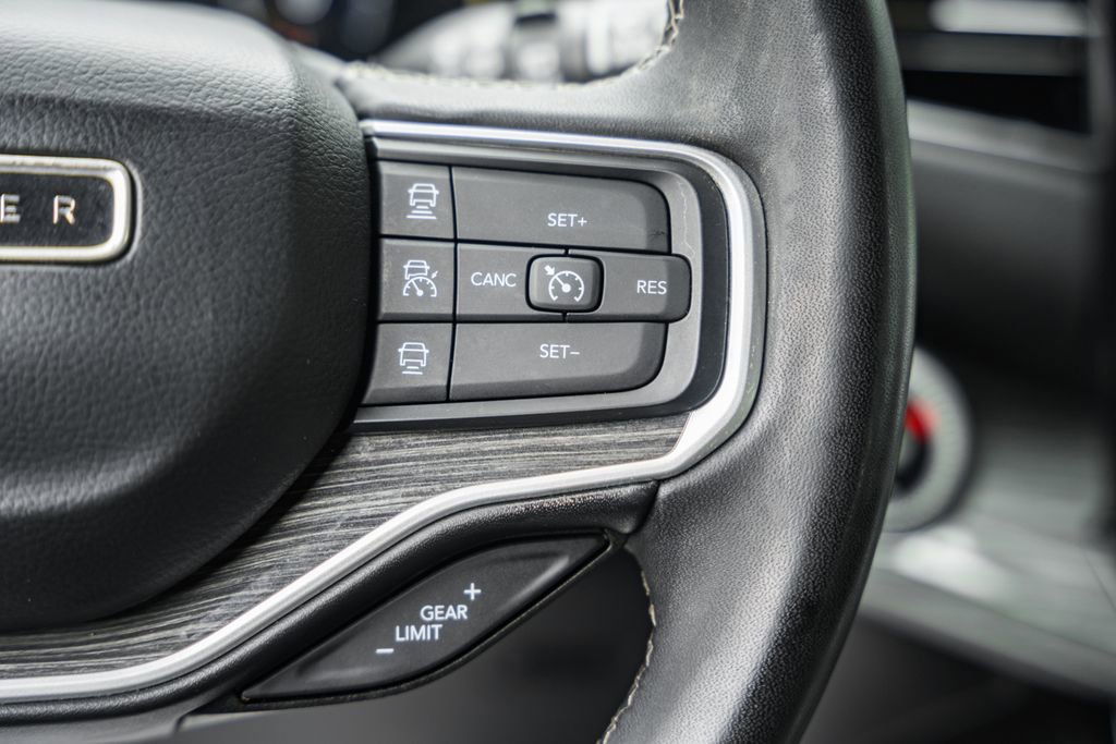 Used 2022 Jeep Wagoneer Series III image 34