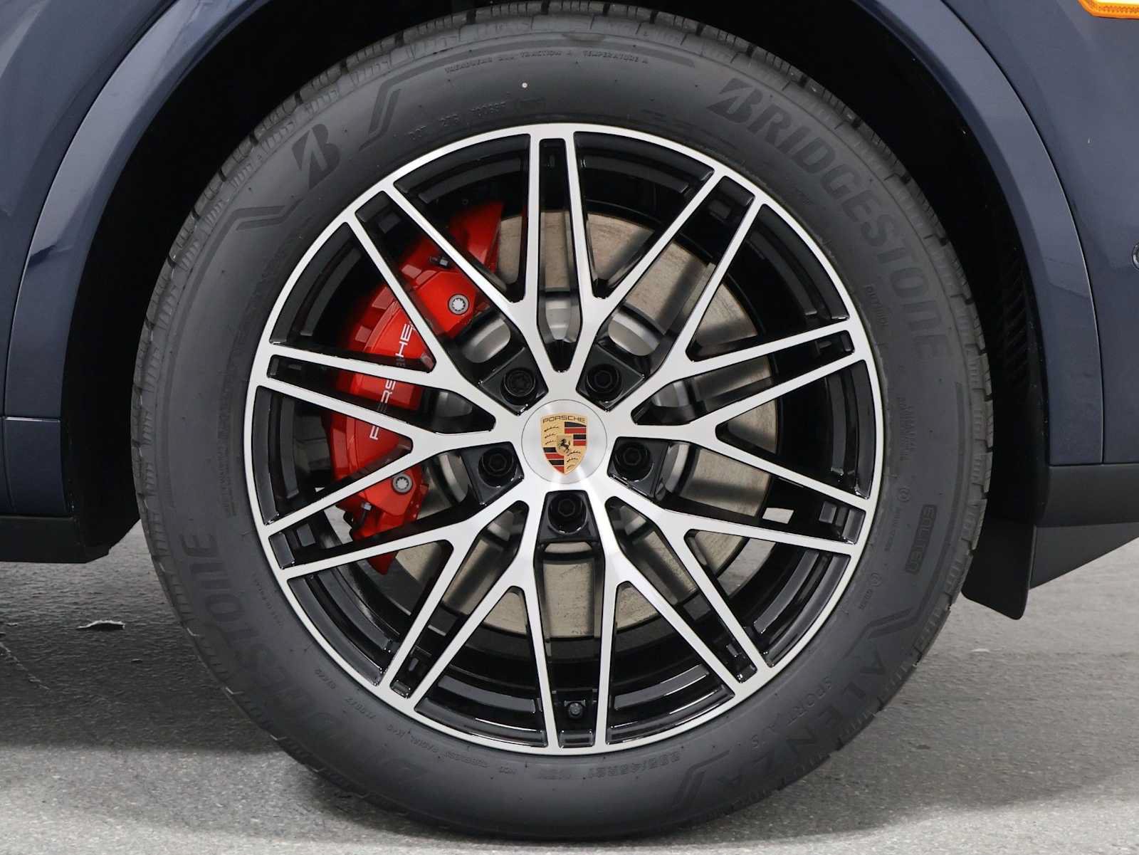 New 2026 Porsche Cayenne S AWD/4WD image 12