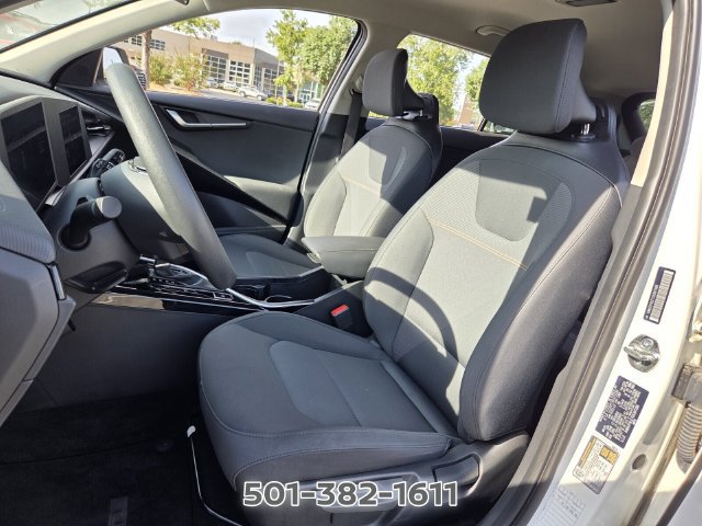 Used 2025 Kia Niro LX FWD image 7