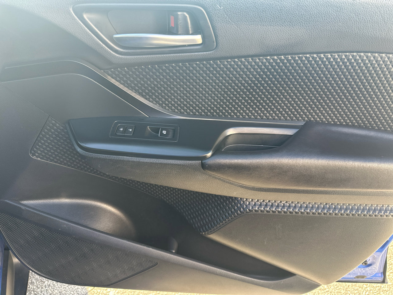 Used 2018 Toyota C-HR XLE image 12