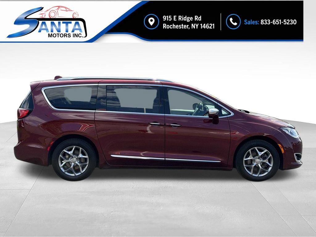 Used 2019 Chrysler Pacifica Limited w/ Advanced Safetytec Group FWD image 4