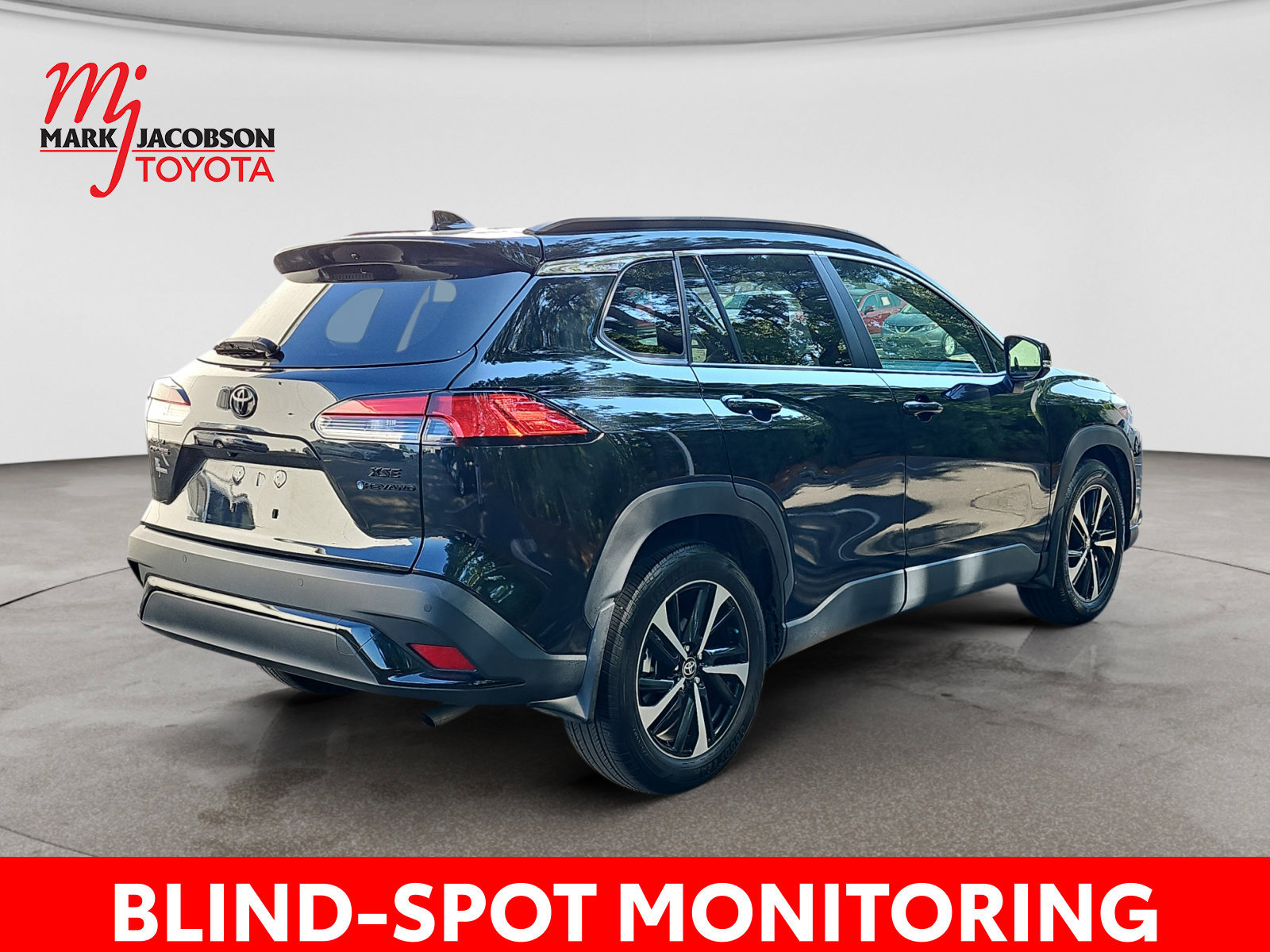 Used 2025 Toyota Corolla Cross AWD Hybrid w/ Convenience Package image 9