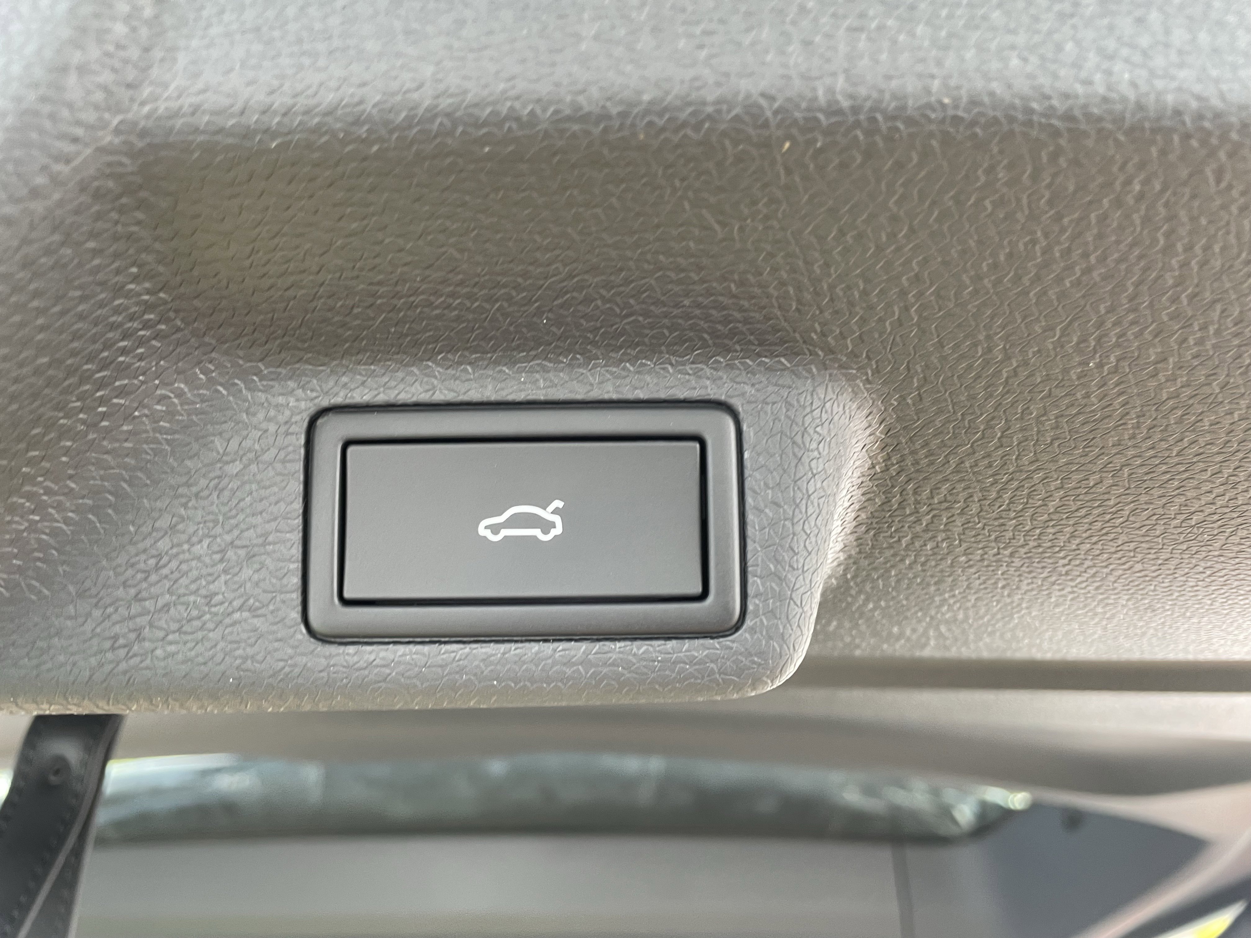 New 2025 Volkswagen ID. Buzz Pro S Plus image 10