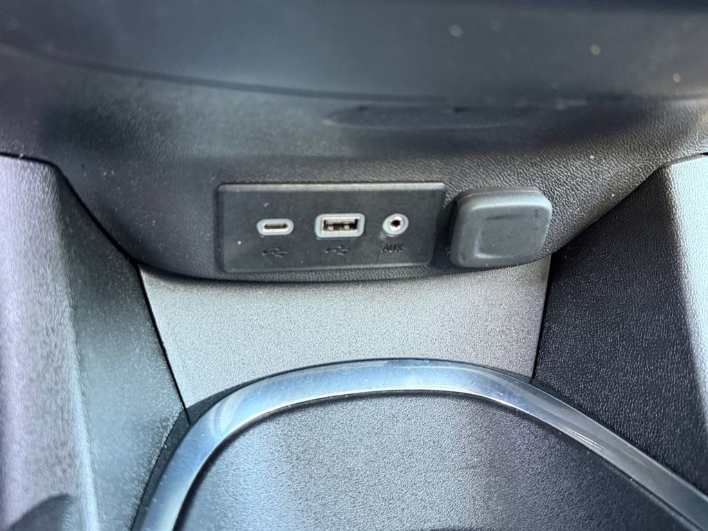 Used 2024 Chevrolet Malibu LT image 27