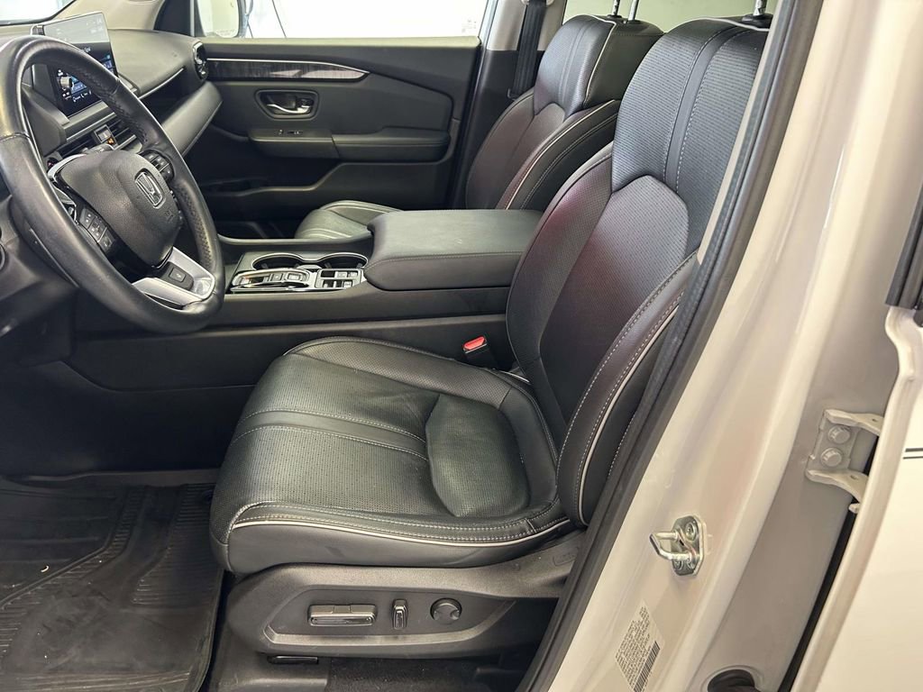 Used 2023 Honda Pilot Elite image 18