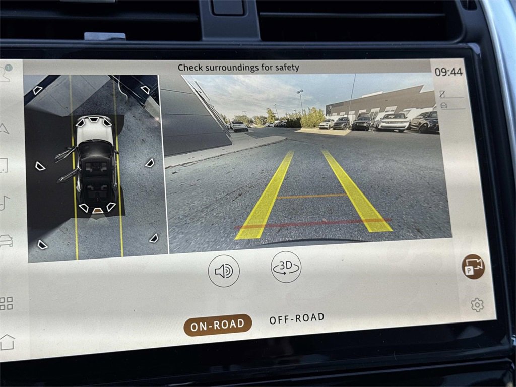 New 2026 Land Rover Discovery Limited Edition image 25