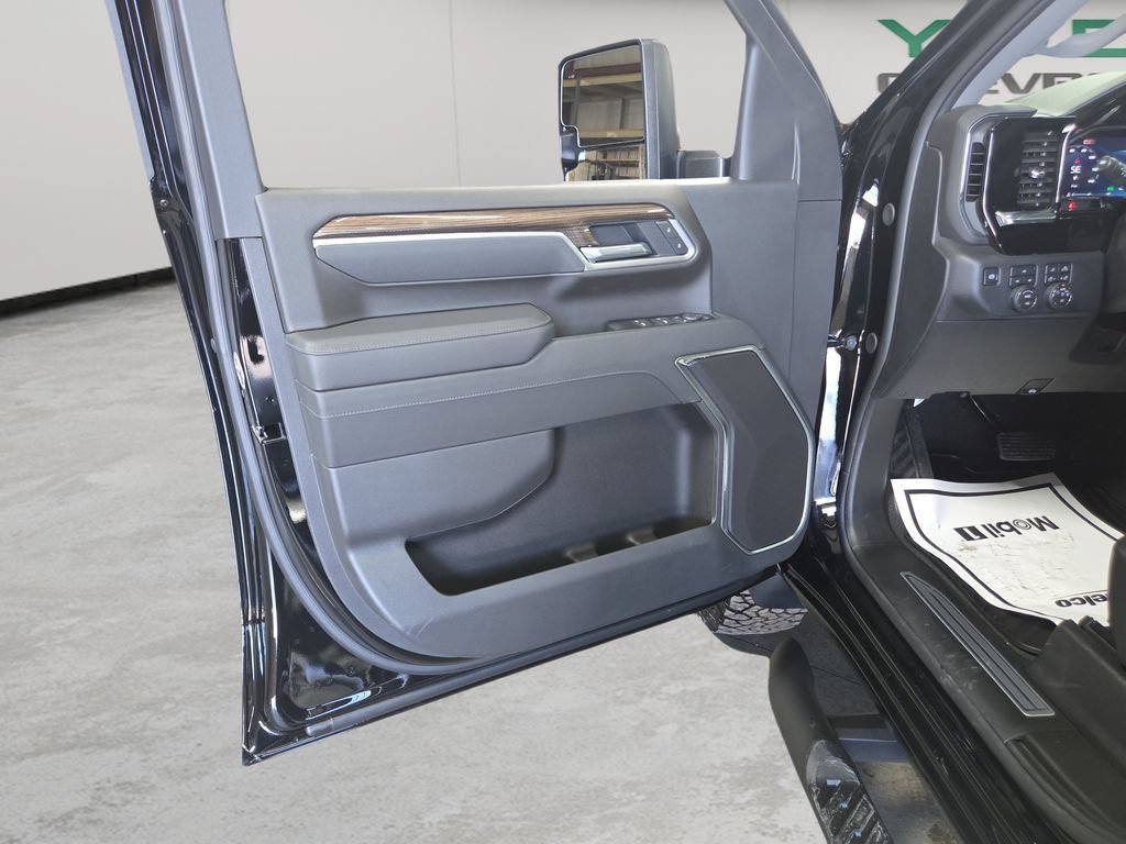 New 2026 Chevrolet Silverado 3500 LT w/ Trail Boss Package AWD/4WD image 43