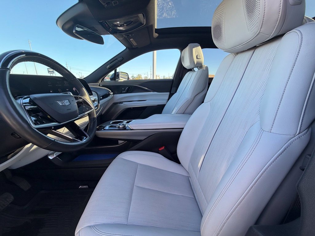 Certified 2024 Cadillac Lyriq Sport AWD/4WD image 30
