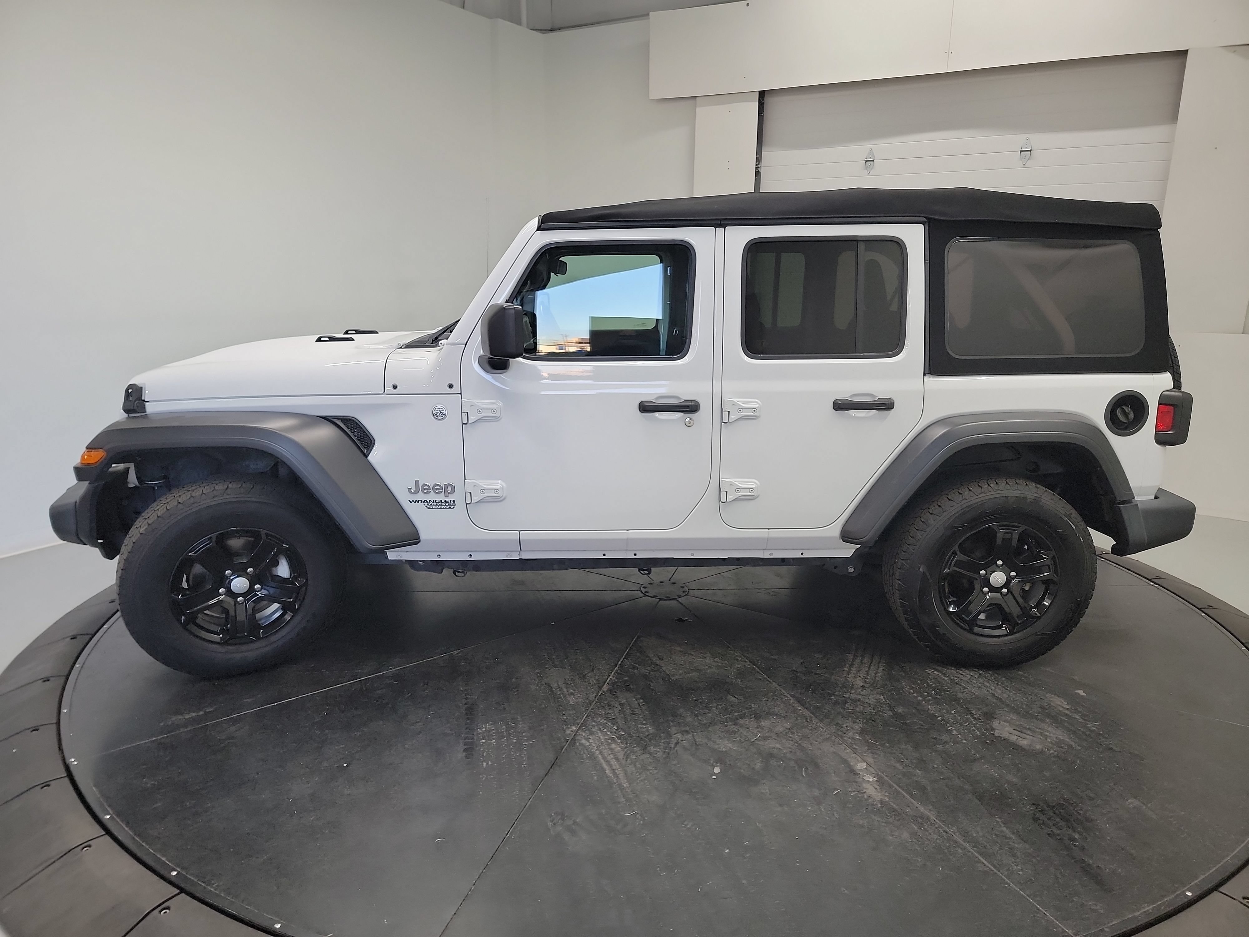 Used 2021 Jeep Wrangler Unlimited Sport AWD/4WD image 4