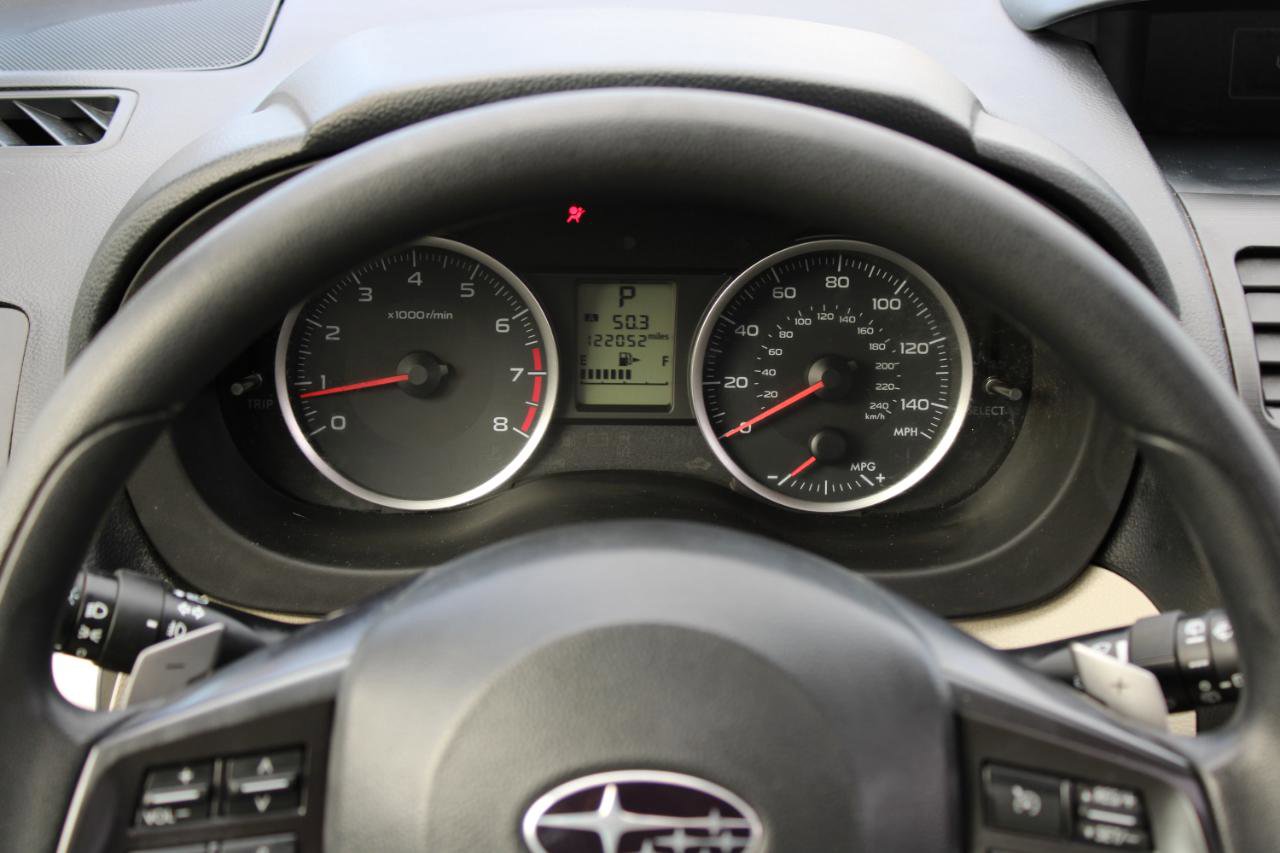 Used 2013 Subaru Crosstrek 2.0i Premium image 9