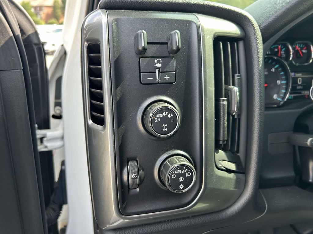 Used 2017 Chevrolet Silverado 1500 LT w/ All Star Edition AWD/4WD image 20
