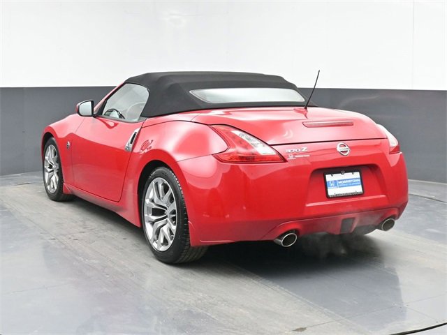 Used 2010 Nissan 370Z Touring image 7