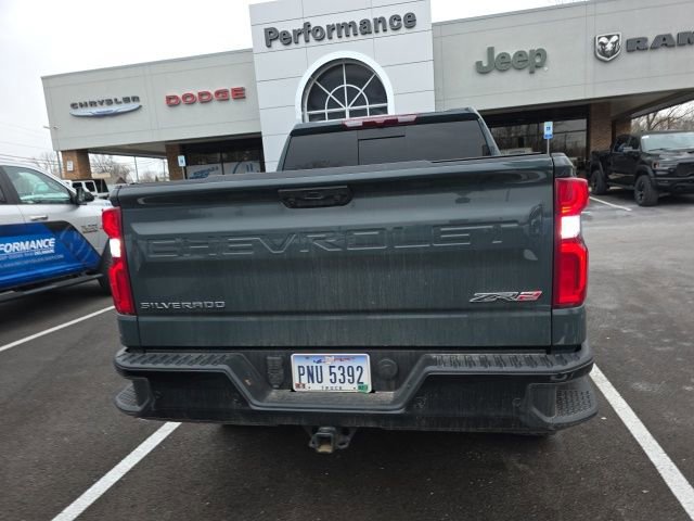 Used 2025 Chevrolet Silverado 1500 ZR2 image 8