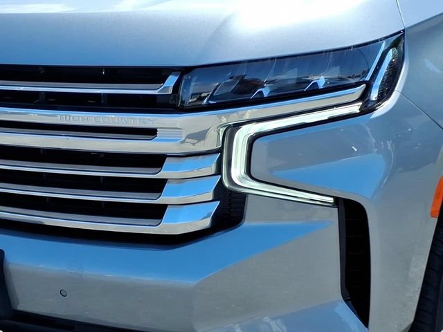 Used 2024 Chevrolet Suburban High Country AWD/4WD image 9