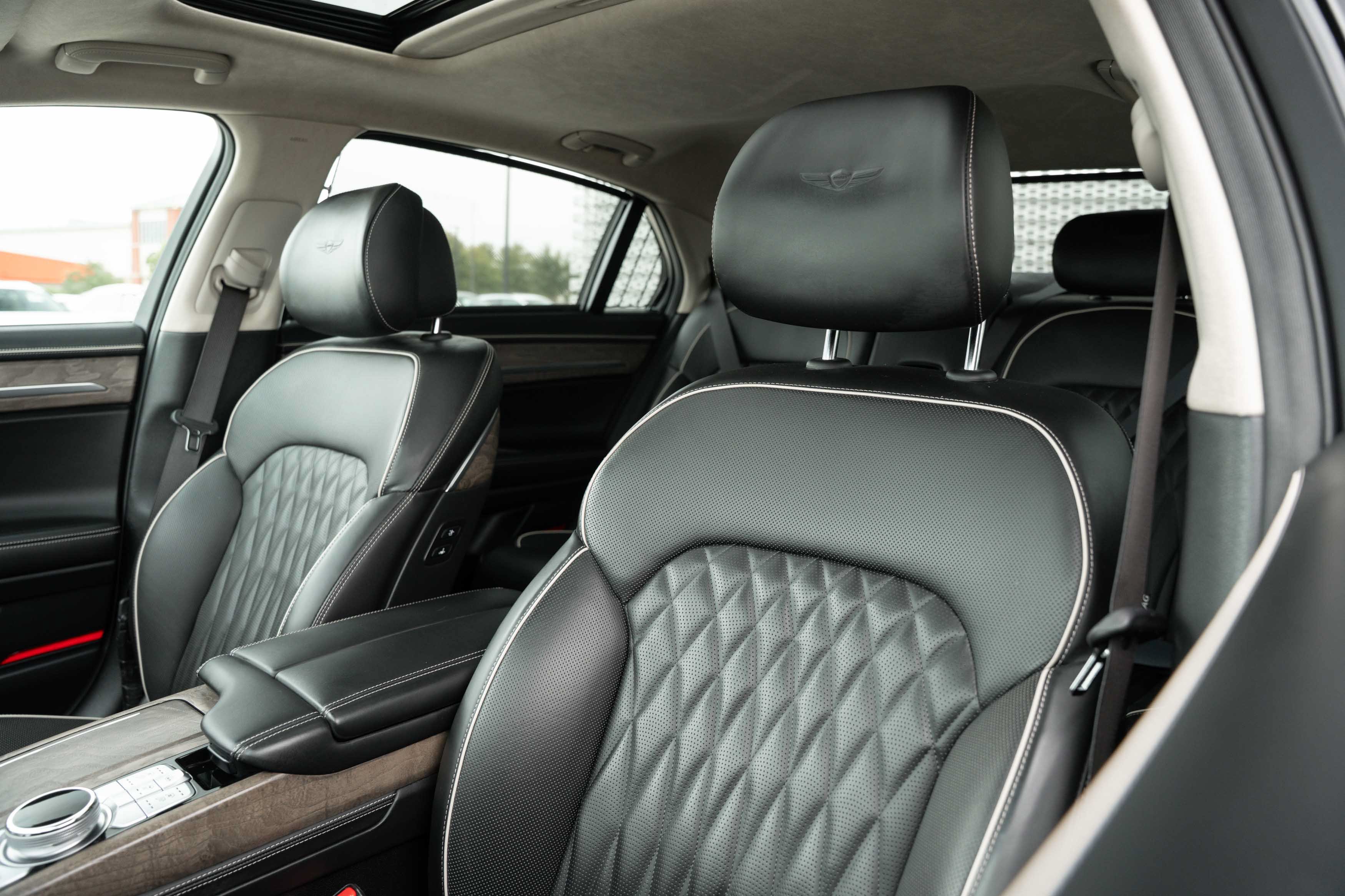 Used 2021 Genesis G90 3.3T Premium AWD/4WD image 23