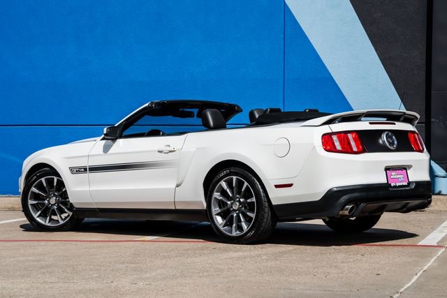 Used 2012 Ford Mustang GT Premium w/ Electronics Pkg RWD image 35