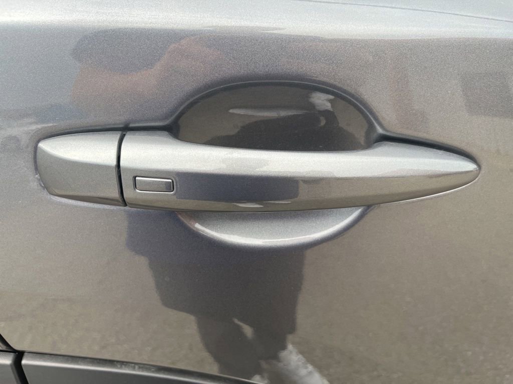 Used 2025 Nissan Pathfinder Platinum w/ Cargo Package image 45