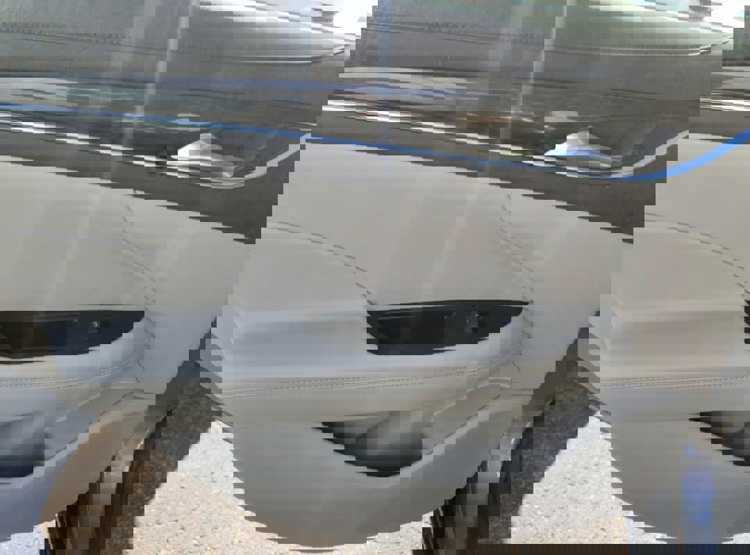 Used 2018 Buick LaCrosse Essence w/ Sights and Sounds Package image 12