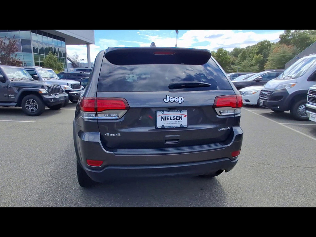 Used 2021 Jeep Grand Cherokee Laredo AWD/4WD image 7