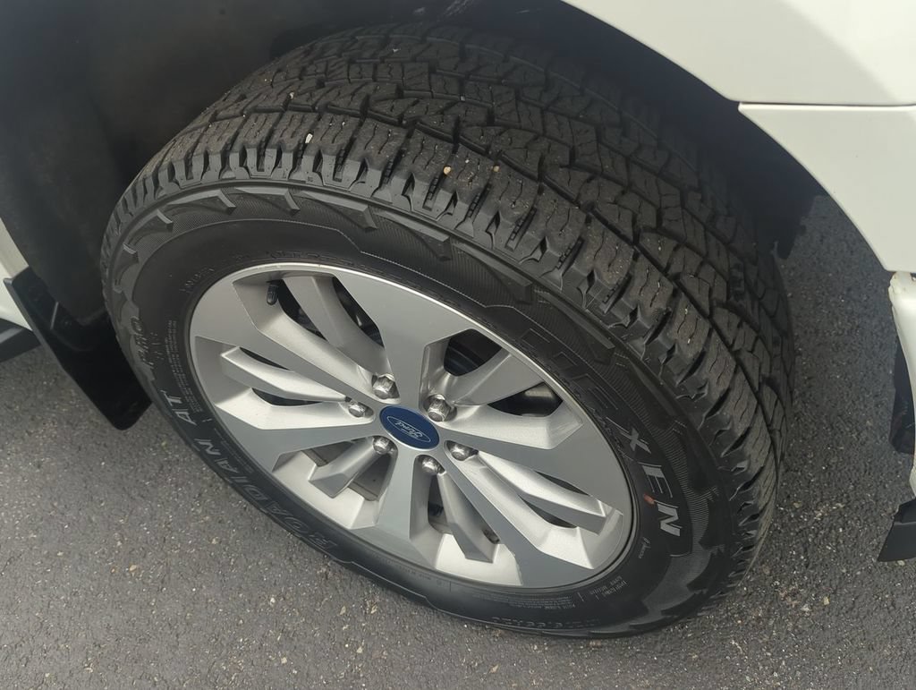 Used 2018 Ford F150 XL w/ Equipment Group 101A Mid AWD/4WD image 10
