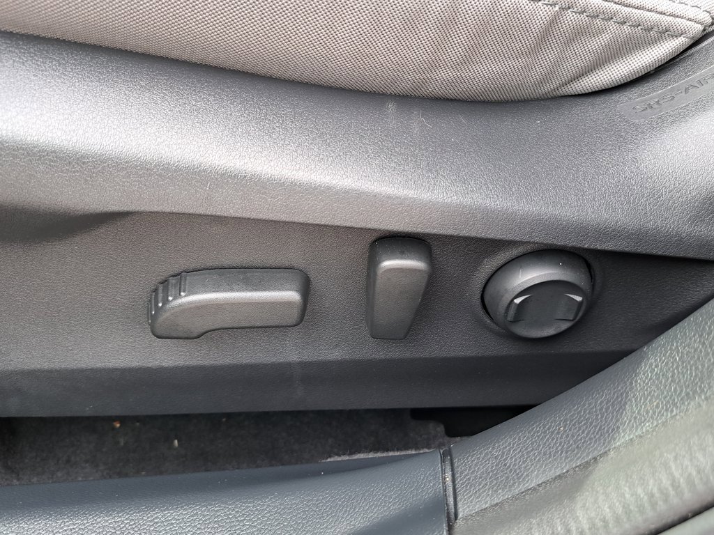 Certified 2025 Subaru Legacy Premium image 16