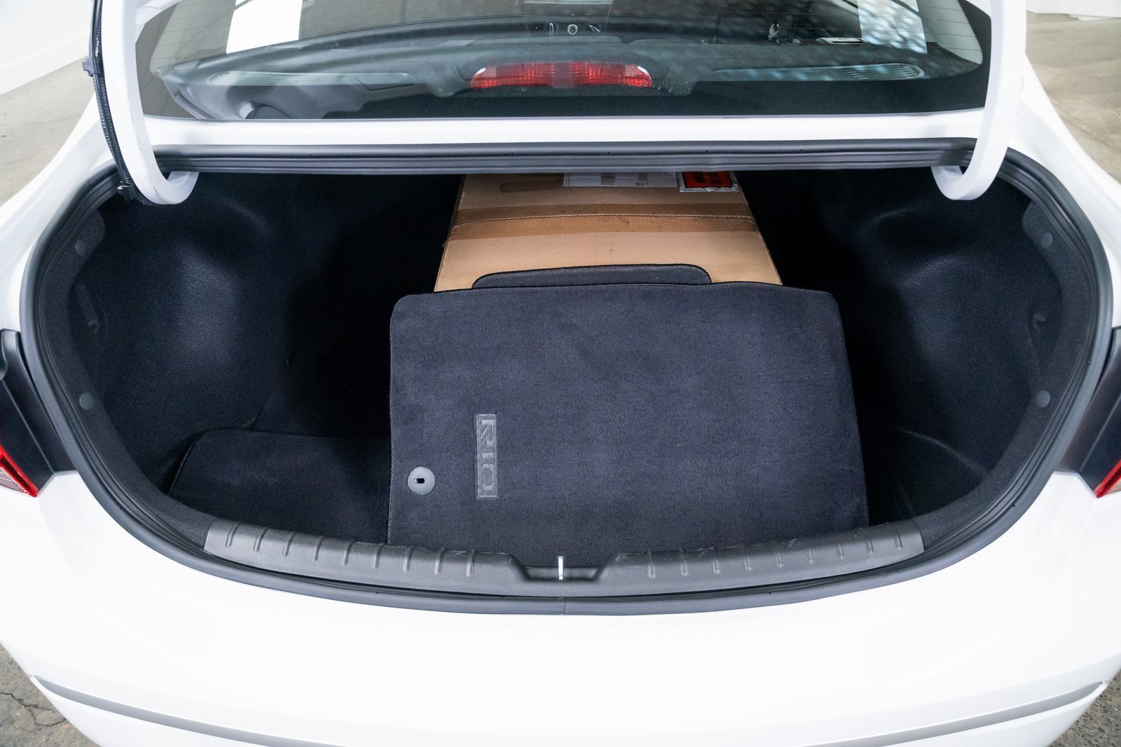 Used 2023 Kia Rio S image 8