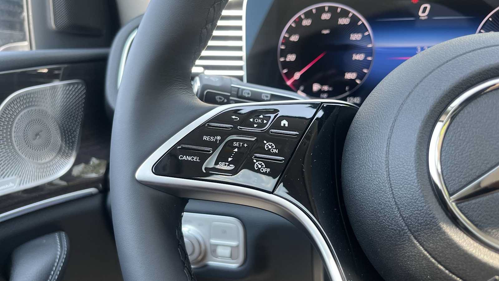 New 2026 Mercedes-Benz GLE 450 4MATIC image 40