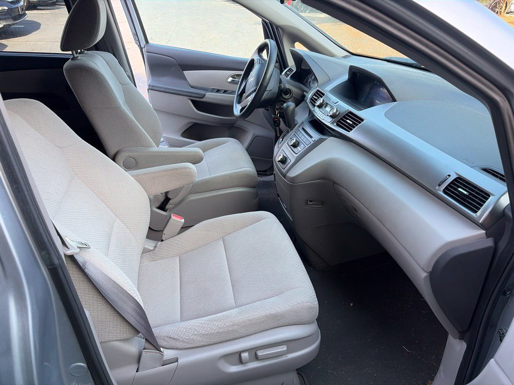 Used 2016 Honda Odyssey LX image 23