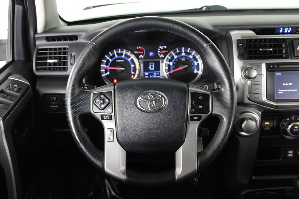 Used 2017 Toyota 4Runner SR5 RWD image 9