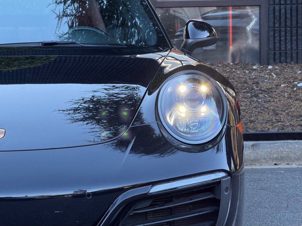 Used 2019 Porsche 911 Carrera RWD image 5
