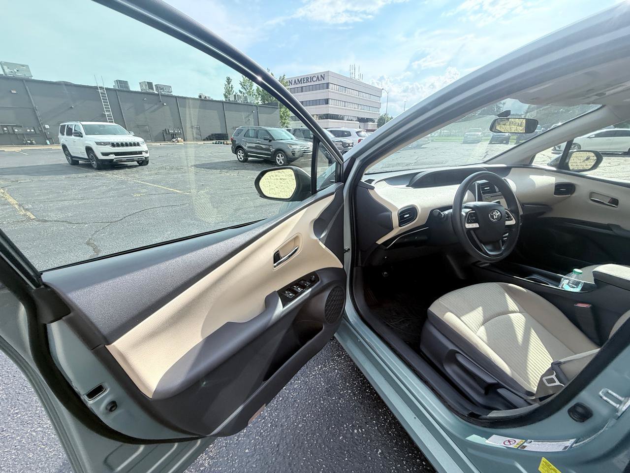 Used 2016 Toyota Prius Two FWD image 9