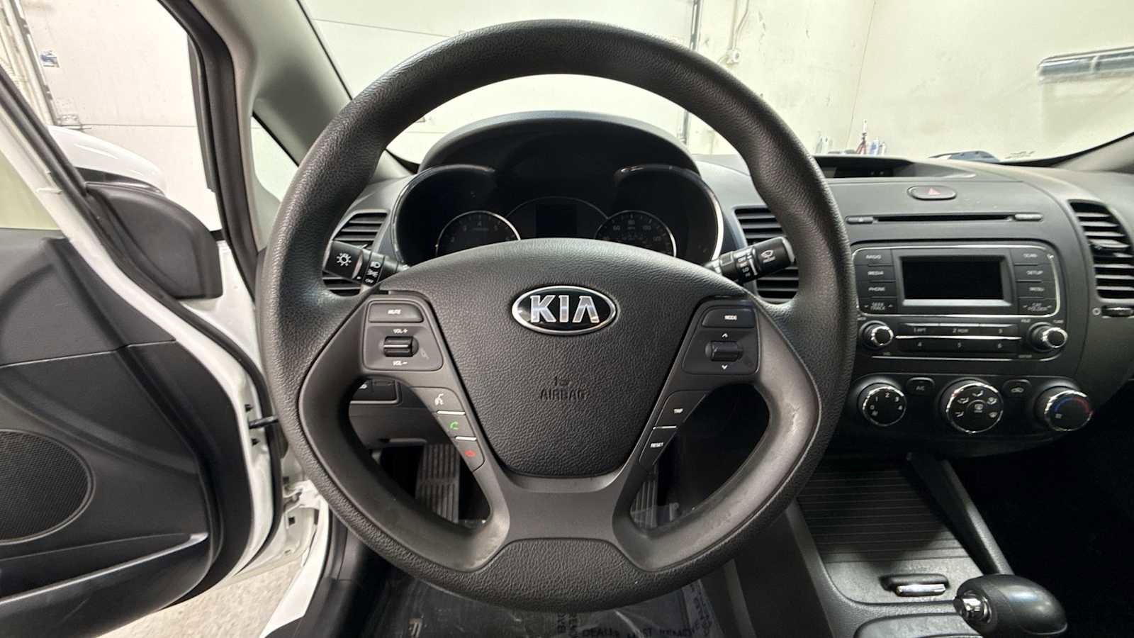 Used 2016 Kia Forte LX image 16