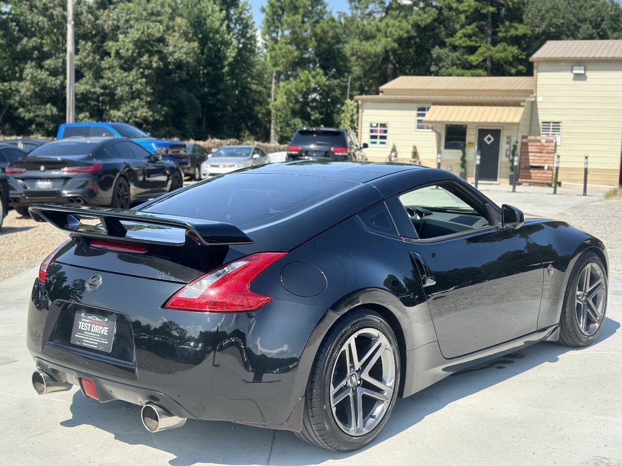 Used 2014 Nissan 370Z Coupe RWD image 9