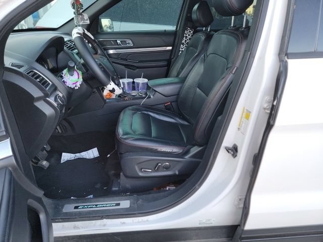 Used 2017 Ford Explorer Sport AWD/4WD image 9