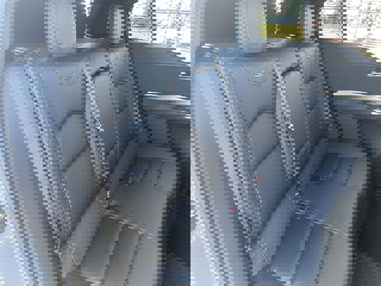 Certified 2023 Cadillac XT4 Premium Luxury w/ Cold Weather Package image 15