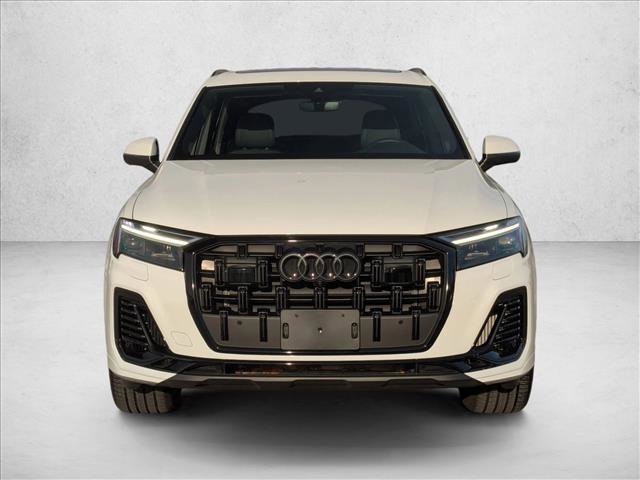 Used 2025 Audi Q7 Premium Plus image 2