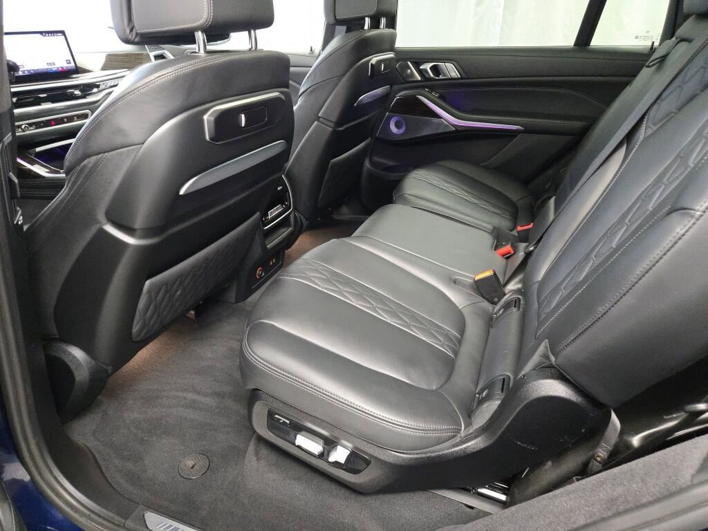Used 2024 BMW X7 M60i w/ Executive Package image 21