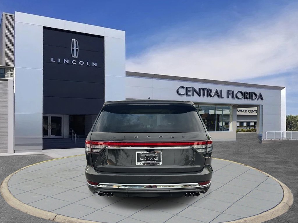 Certified 2023 Lincoln Aviator Black Label Grand Touring w/ Class IV Trailer Tow Package AWD/4WD image 5