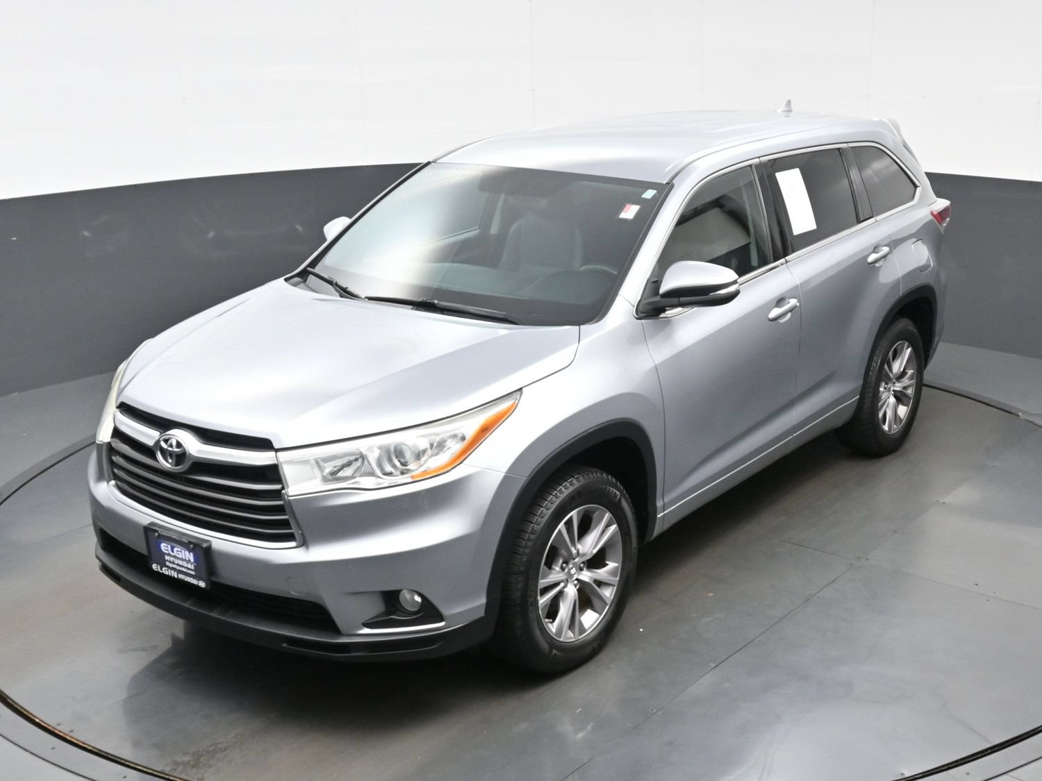 Used 2014 Toyota Highlander Plus FWD image 32