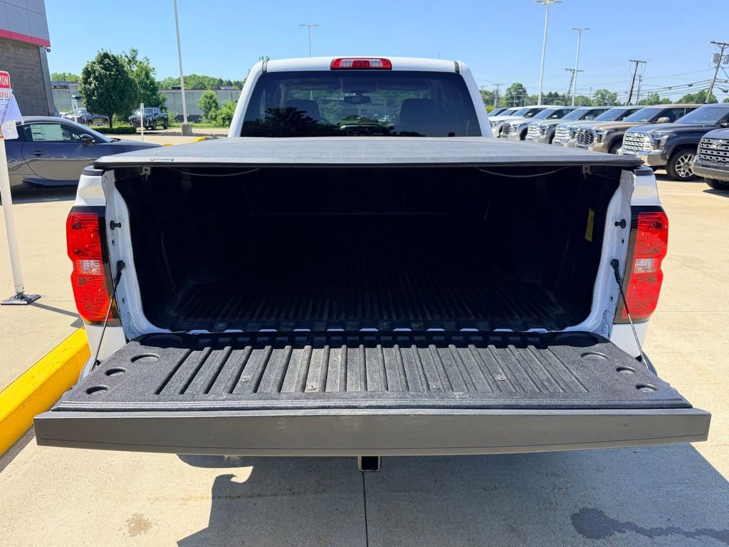 Used 2018 Chevrolet Silverado 1500 LT w/ All Star Edition AWD/4WD image 27
